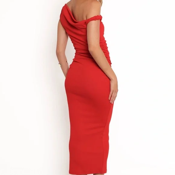 Hello Molly One Shoulder Red Dress - Picture 2 of 2